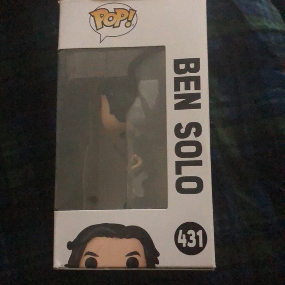 Funko POP!®️ Star Wars Ben Solo Bobble-head - Picture 2 of 4